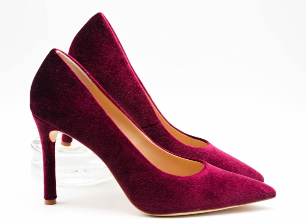 BRAND NEW!!! Antonio Malani Burgundy Velvet Pointed Toe Stiletto Pump Slip On Wo